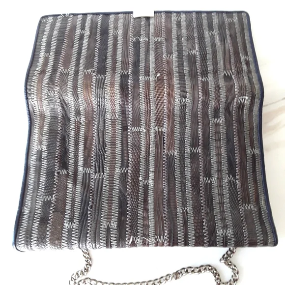 VTG BLUE LEATHER REPTILE CHAIN SHOULD BAG - Picture 6 of 7